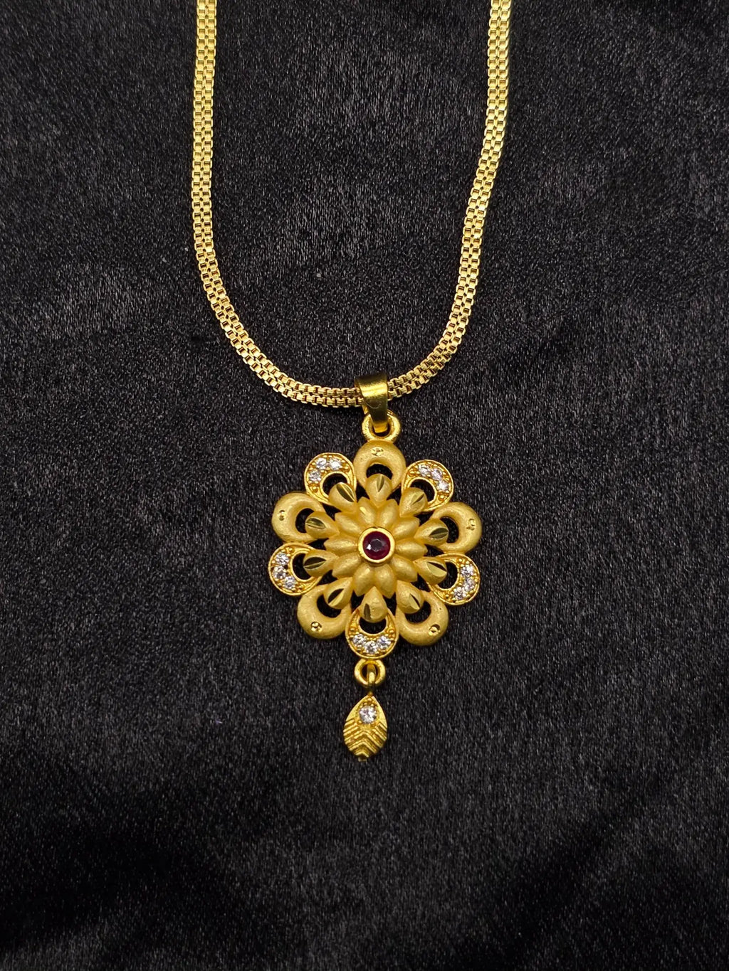 Sunflower 1 Gram Gold Plated Pendant Set | Visto Jewellery
