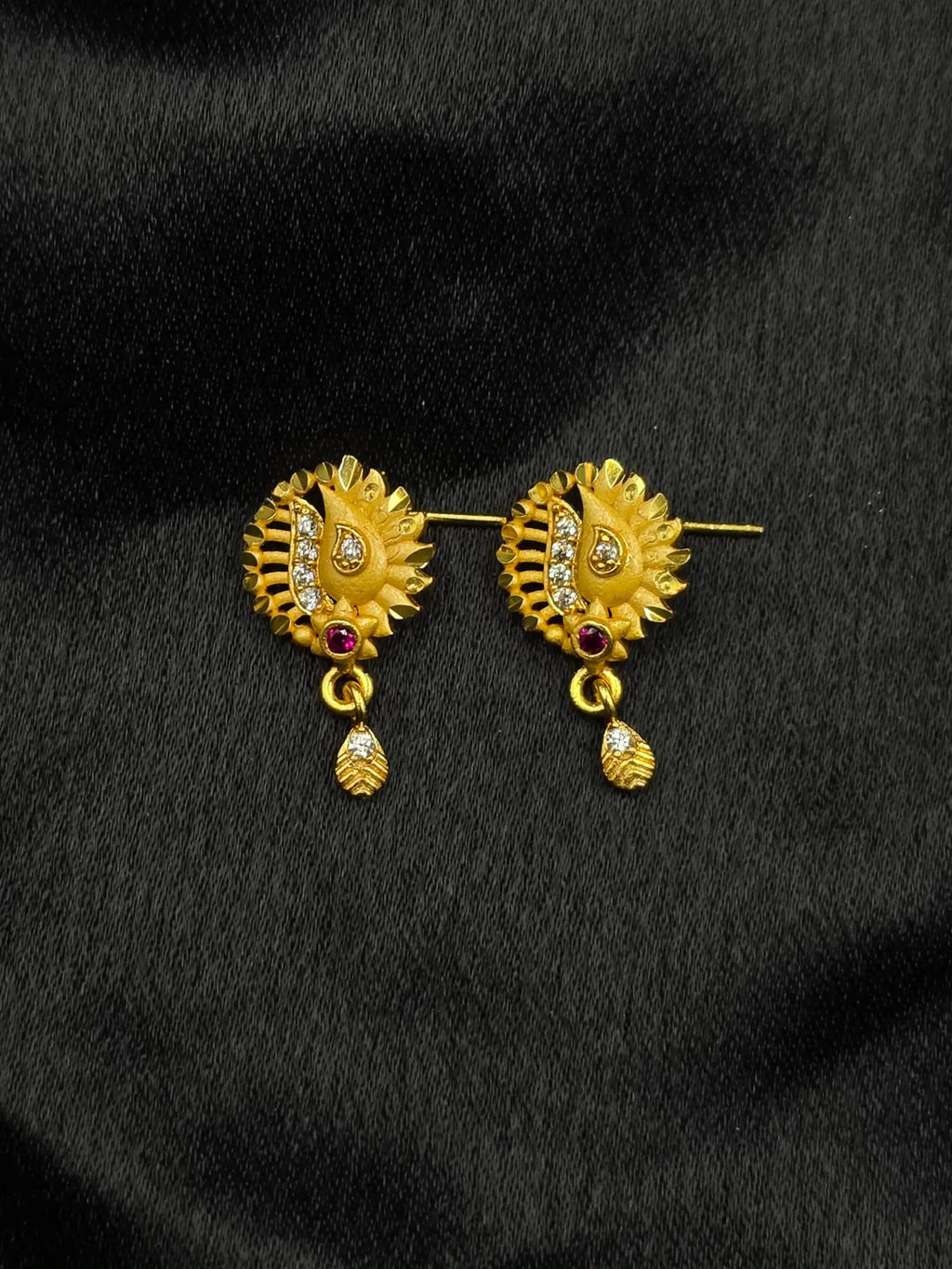 Palm Leaf 1 Gram Gold Plated Pendant Set | Visto Jewellery