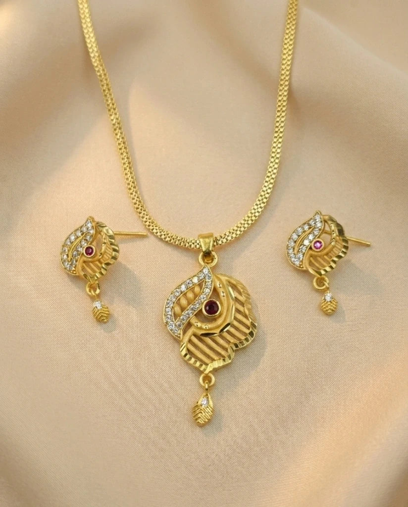 Crystal Wave 1 Gram Gold Plated Pendant Set | Visto Jewellery