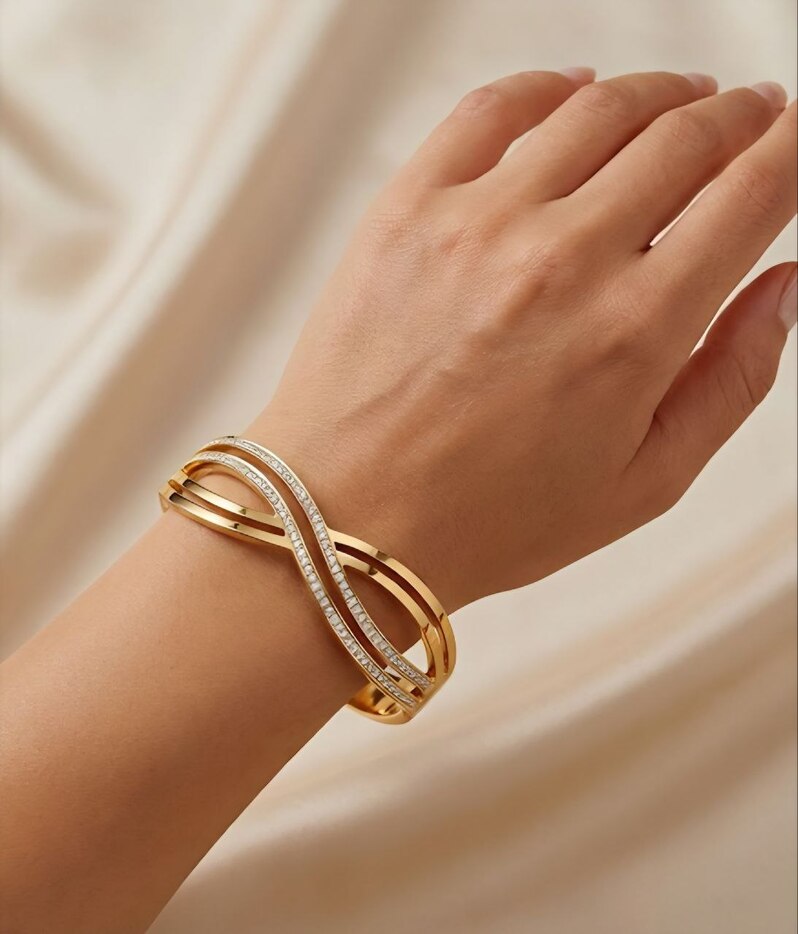 Spark Loop Bracelet